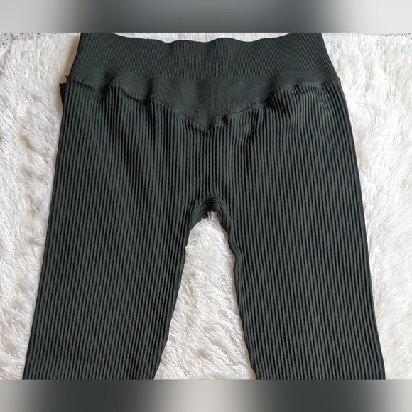 NUX Leggings Womens Size L Green Ribbed High Compression Athletic NWT - Picture 4 of 8